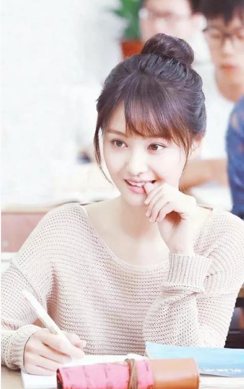 娱乐圈爆料女孩是谁,揭秘神秘女孩身份之谜  第3张 娱乐圈爆料女孩是谁,揭秘神秘女孩身份之谜  第3张