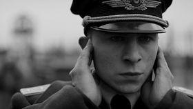 法国电影 洞在线观看,探寻人性深渊的法国电影深度解析  第2张 法国电影 洞在线观看,探寻人性深渊的法国电影深度解析  第2张